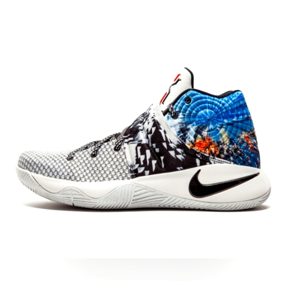 Nike Kyrie 2 sneakers - Picture 1 of 5